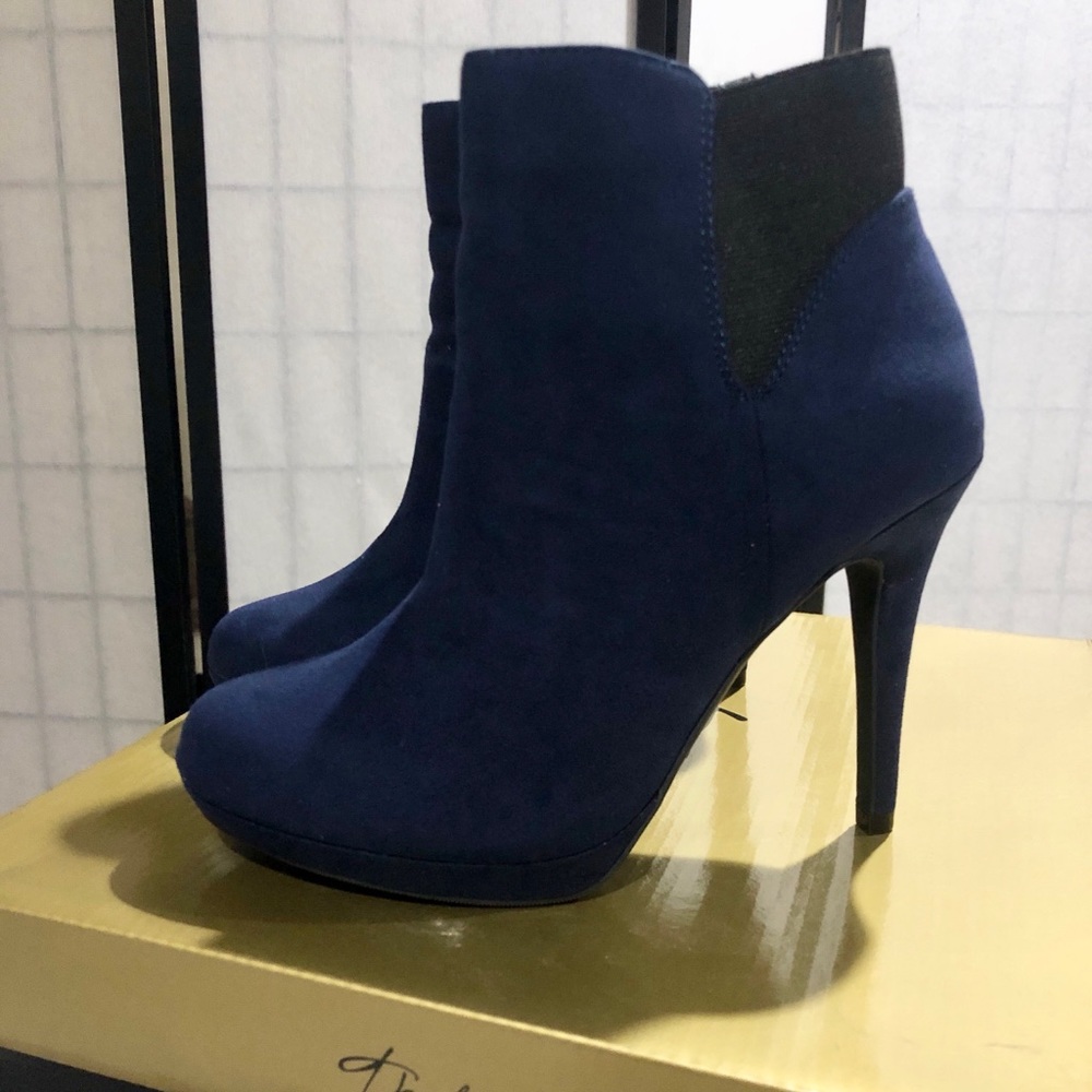 Thalía Sodi Briea Platform Booties
